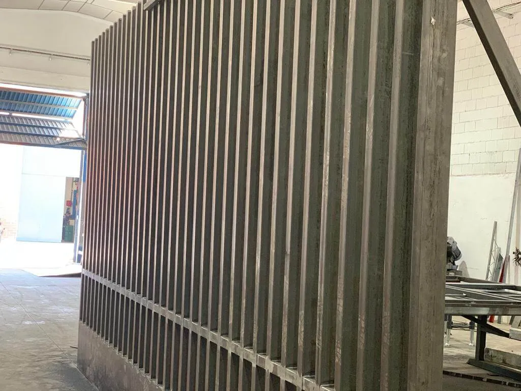 Fabricación y colocación de puerta en el museo Macba de Barcelona