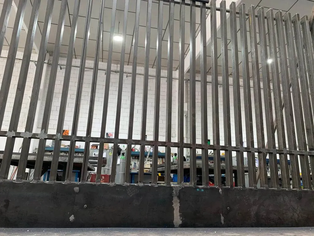 Fabricación y colocación de puerta en el museo Macba de Barcelona