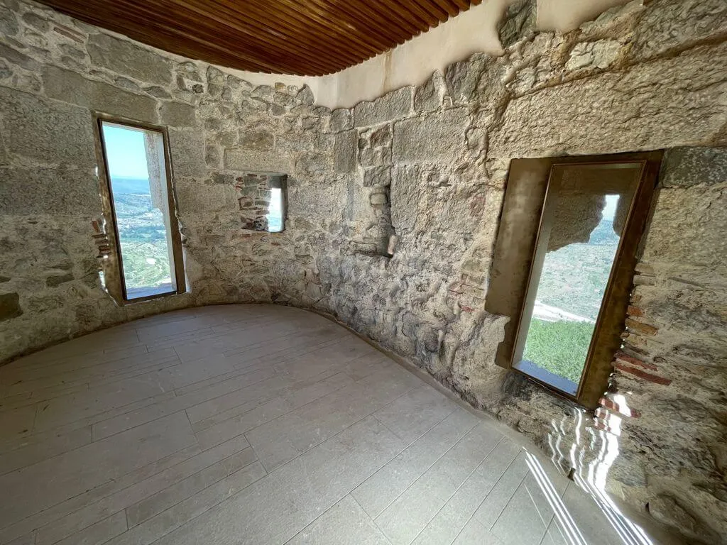 Fabricación de vallados y puertas de diseño en el castillo de Morella