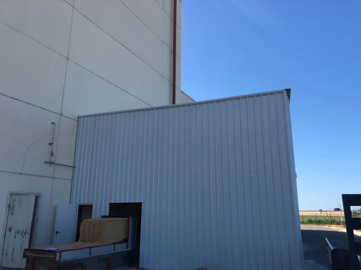 Construcción de estructura y fachada para nave industrial