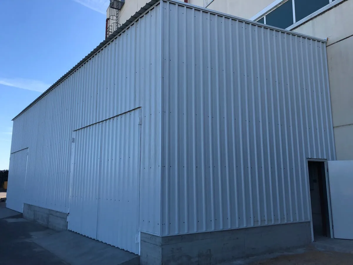 Construcción de estructura y fachada para nave industrial
