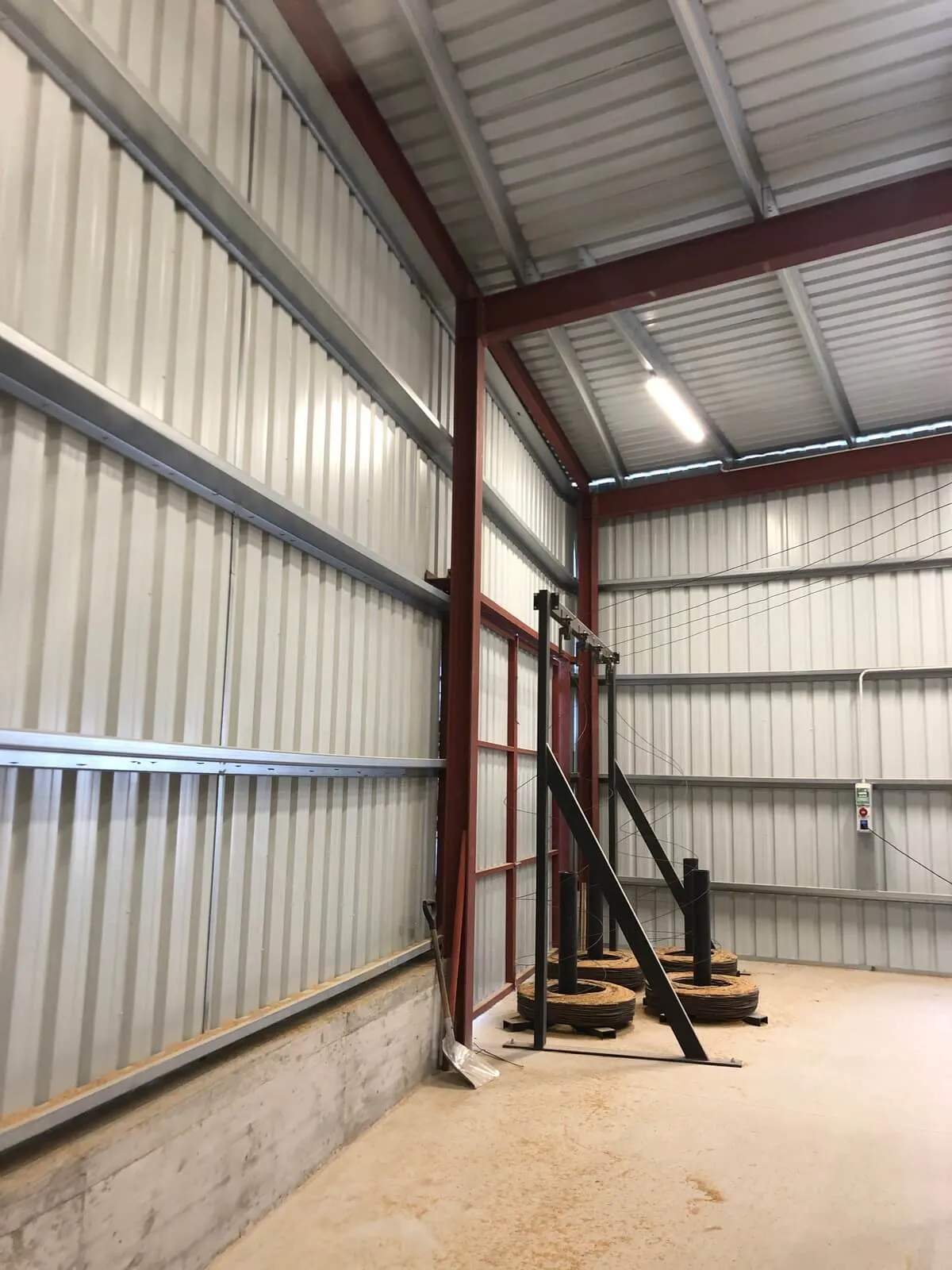 Construcción de estructura y fachada para nave industrial